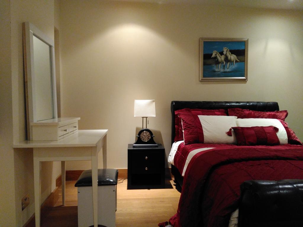 Avoca Lodge Дублин Экстерьер фото